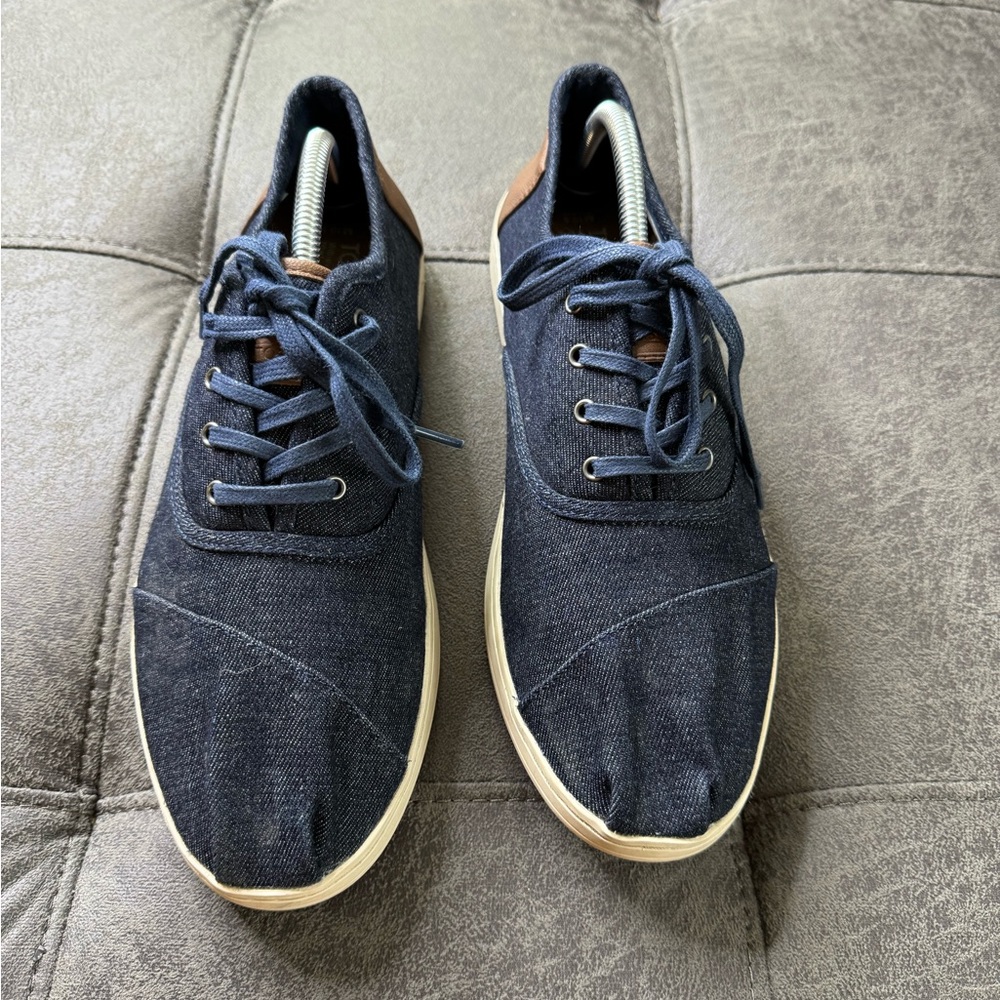 Toms Men’s Shoes Size 10.5 Navy Blue